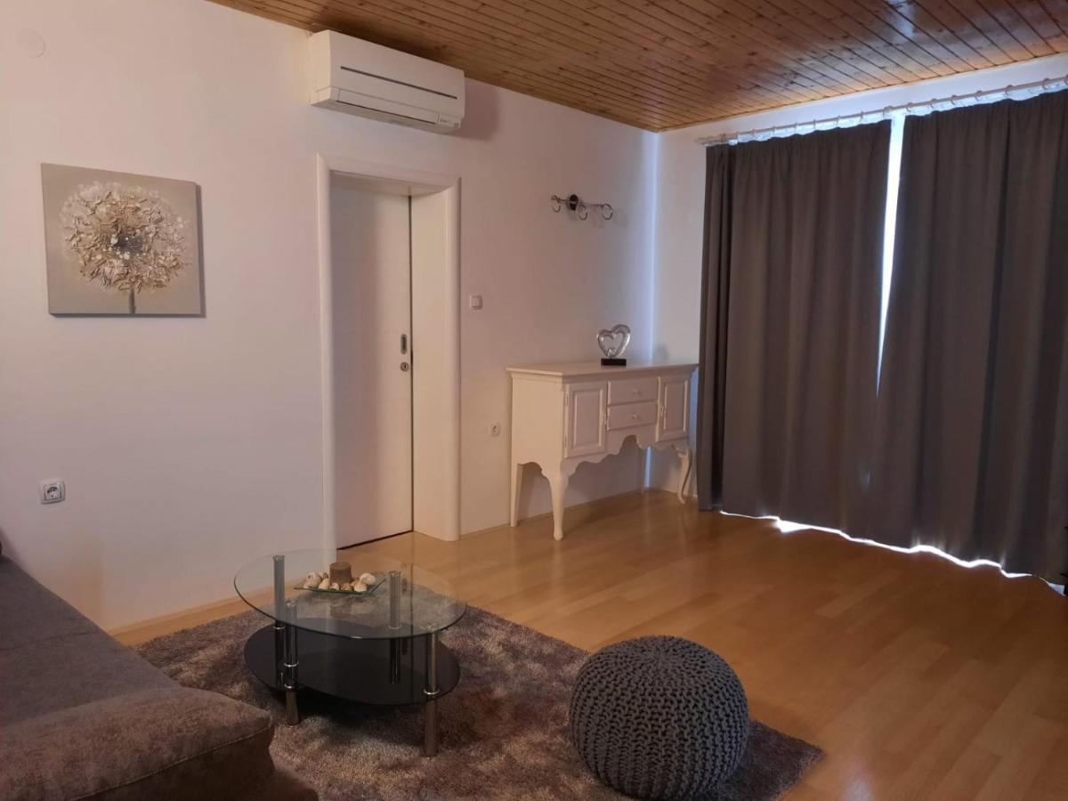 Apartment Jakovcevic Zadar Bagian luar foto